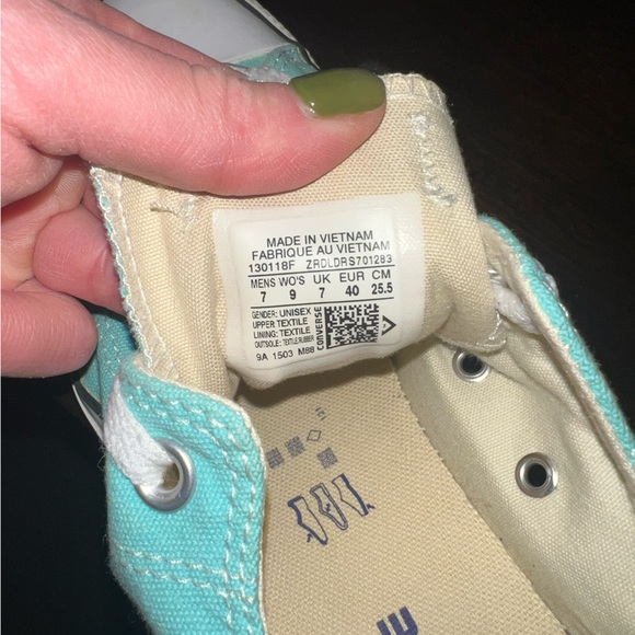 Converse - Picture 4 of 5